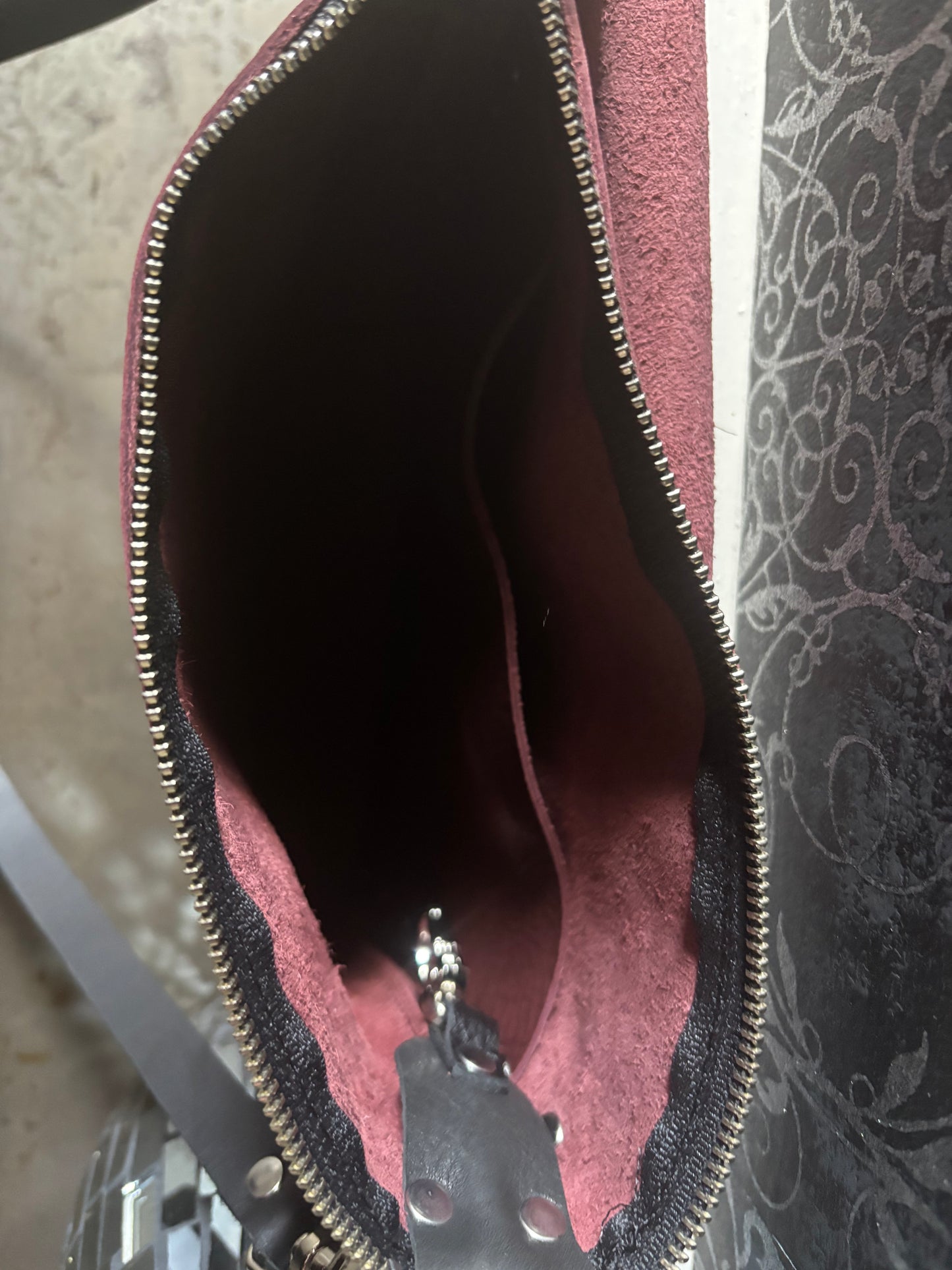 Imperfect-Travel Crossbody